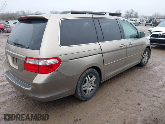 2006 Honda Odyssey EX with VIN 5FNRL38486B093156, listed as a IAAI auction lot 41109483 with 191,785 mi miles. Bid and sale history available at carsss.com. Image 4.