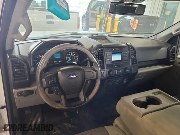 2015 Ford F-150 XLT z VIN 1FTFX1EF0FKE89795, wystawiony jako IAAI lot #42610200 z przebiegiem 87 650 mil mil oraz . Historia ofert i sprzedaży dostępna na DreamBid. Obrazek 10.