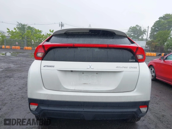 2019 Mitsubishi Eclipse Cross LE z VIN JA4AT4AA4KZ020416, wystawiony jako IAAI lot #42320941 z przebiegiem 123 560 mil mil oraz . Historia ofert i sprzedaży dostępna na DreamBid. Obrazek 16.
