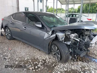2019 Nissan Altima SL with VIN 1N4BL4EW9KC133318, listed as a IAAI auction lot 39806541 with 34,420 mi miles and . Bid and sale history available at carsss.com. Image 1.