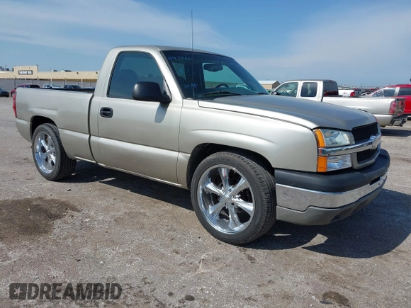 2004 Chevrolet Silverado 1500 Work Truck with VIN 1GCEC14X54Z233870, listed as a IAAI auction lot 42114163 with 236,226 mi miles. Bid and sale history available at carsss.com. Image 1.