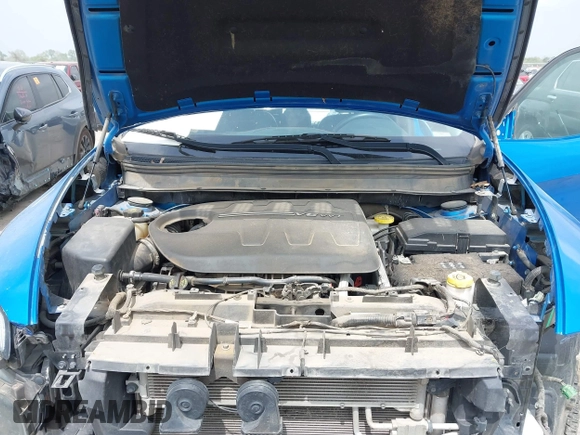 2018 Jeep Cherokee Trailhawk with VIN 1C4PJMBX6JD569684, listed as a IAAI auction lot 41925325 with 149,446 mi miles and . Bid and sale history available at DreamBid. Image 10.