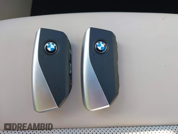 2024 BMW X1 xDrive28i с VIN WBX73EF0XR5Z50590, выставлен на аукционе IAAI как лот 42052219 с пробегом 3 158 миль миль и . История ставок и продаж доступна на DreamBid. Изображение 11.