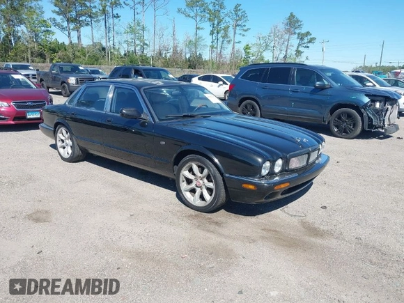 2000 Jaguar XJ with VIN SAJDA15B2YMF14634, listed as a IAAI auction lot 41827953 with 111,505 mi miles and . Bid and sale history available at DreamBid. Image 1.