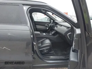 2018 Land Rover Range Rover Velar R-Dynamic HSE with VIN SALYM2RX7JA751636, listed as a IAAI auction lot 41517251 with 62,205 mi miles. Bid and sale history available at carsss.com. Image 5.