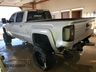 2019 GMC Sierra 2500HD Denali with VIN 1GT12SEY5KF279292, listed as a Copart auction lot 77593244 with 84,031 mi miles and Salvage Title. Bid and sale history available at carsss.com. Image 2.