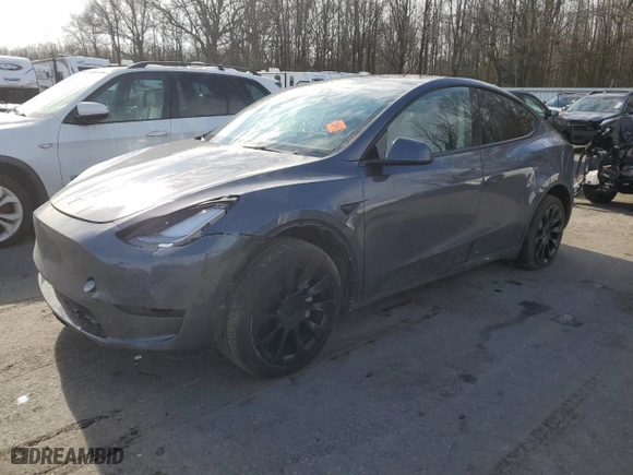 2023 Tesla Model Y Long Range with VIN 7SAYGDEE6PF841748, listed as a Copart auction lot 43748195 with 22,563 mi miles and Salvage Title. Bid and sale history available at carsss.com. Image 1.