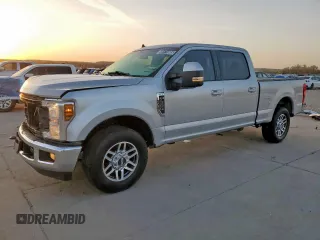 2019 Ford Super Duty F-250 SRW XL with VIN 1FT7W2A65KED77134, listed as a Copart auction lot 49171005 with 206,355 mi miles and Salvage Title. Bid and sale history available at carsss.com. Image 1.