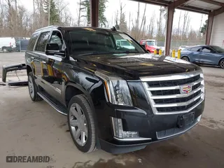 2019 Cadillac Escalade Premium Luxury with VIN 1GYS4CKJ7KR339349, listed as a IAAI auction lot 41706596 with 83,826 mi miles. Bid and sale history available at carsss.com. Image 1.
