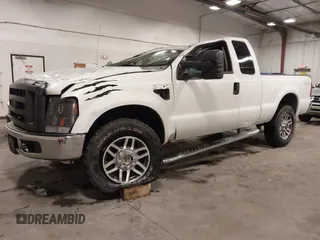 2008 Ford Super Duty F-250 SRW XL with VIN 1FTSX21R18EE30647, listed as a IAAI auction lot 41588298 with 228,680 mi miles. Bid and sale history available at carsss.com. Image 2.