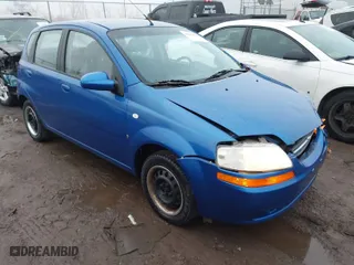 2008 Chevrolet Aveo LS with VIN KL1TD66668B168345, listed as a IAAI auction lot 41865720 with 122,357 mi miles. Bid and sale history available at carsss.com. Image 1.