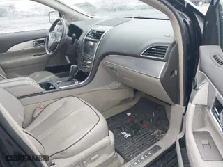 2011 Lincoln MKX with VIN 2LMDJ8JK9BBJ17736, listed as a IAAI auction lot 41508676 with 159,397 mi miles. Bid and sale history available at carsss.com. Image 5.