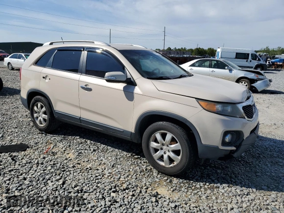 2011 Kia Sorento LX with VIN 5XYKT3A15BG125050, listed as a Copart auction lot 50715195 with 156,970 mi miles and Salvage Title. Bid and sale history available at carsss.com. Image 4.