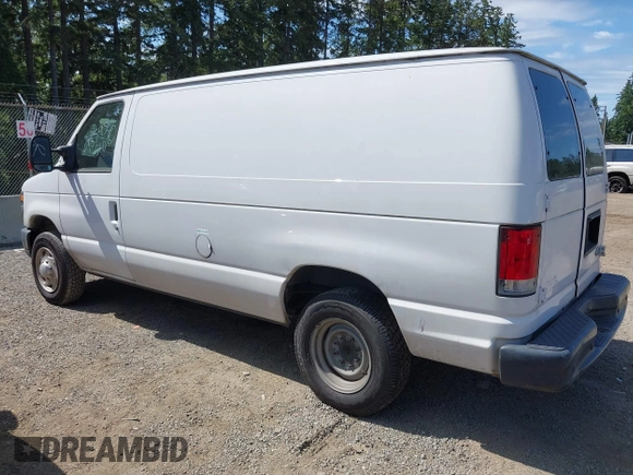 2013 Ford Econoline Cargo Commercial z VIN 1FTNE1EW8DDB05975, wystawiony jako IAAI lot #42522747 z przebiegiem 85 838 mil mil oraz . Historia ofert i sprzedaży dostępna na DreamBid. Obrazek 14.