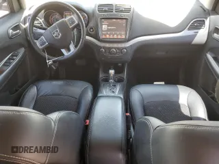 2017 Dodge Journey Crossroad Plus with VIN 3C4PDDGG6HT639298, listed as a Copart auction lot 55097135 with 39,203 mi miles and Salvage title. Bid and sale history available at DreamBid. Image 8.