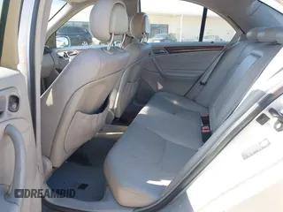 2001 Mercedes-Benz C 230/260/280/320 with VIN WDBRF61J71F080734, listed as a IAAI auction lot 41869908 with 274,574 mi miles and . Bid and sale history available at DreamBid. Image 8.