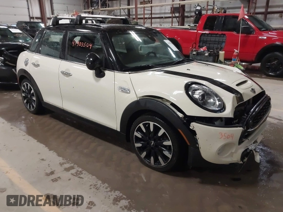 2019 MINI Hardtop 4 Door Cooper S with VIN WMWXU3C5XK2H88000, listed as a IAAI auction lot 41903504 with 60,245 mi miles and . Bid and sale history available at DreamBid. Image 1.