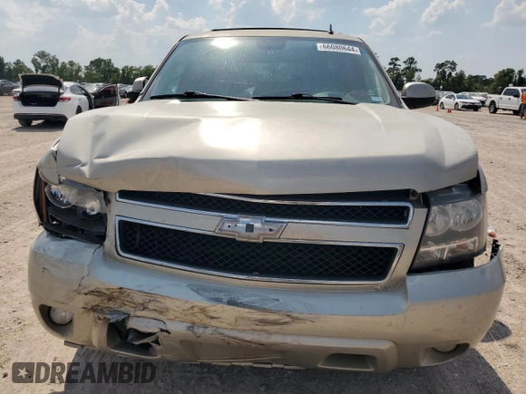 2014 Chevrolet Suburban LT with VIN 1GNSCJE03ER108444, listed as a Copart auction lot 66080644 with 181,519 mi miles and Salvage Title. Bid and sale history available at carsss.com. Image 5.