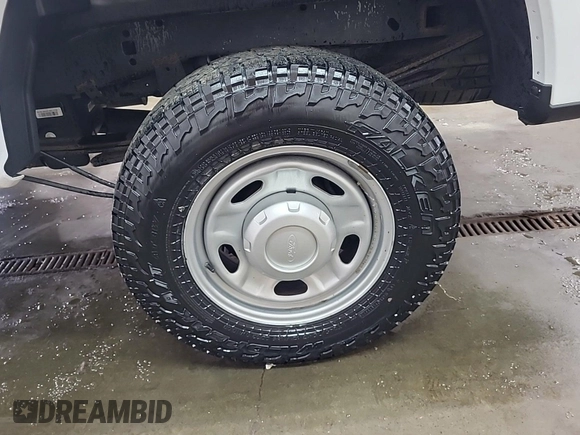 2019 Ford F-250 XL with VIN 1FT7X2B60KED15782, listed as a IAAI auction lot 42840321 with 119,106 mi miles and . Bid and sale history available at DreamBid. Image 8.