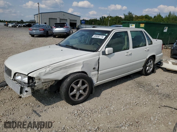 2000 Volvo S70 с VIN YV1LS61J2Y2667079, выставлен на аукционе Copart как лот 69458774 с пробегом Не указан миль и Списание • Salvage title. История ставок и продаж доступна на DreamBid. Изображение 1.