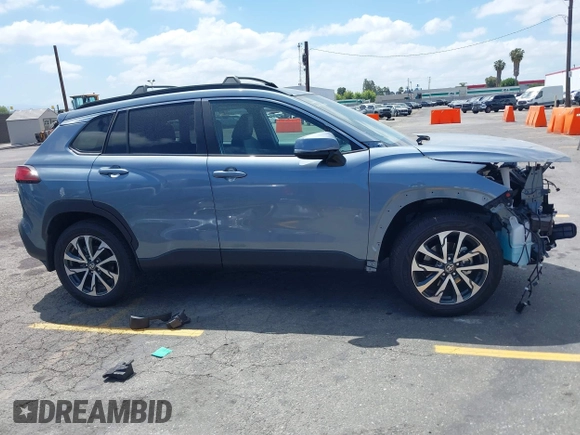 2024 Toyota Corolla Cross XLE with VIN 7MUDAAAG4RV112364, listed as a IAAI auction lot 42272971 with 2,764 mi miles and . Bid and sale history available at DreamBid. Image 14.
