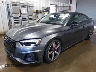 2023 Audi A5 S line Premium Plus z VIN WAUTAAF52PA046420, wystawiony jako Copart lot #37979374 z przebiegiem 3 889 mil mil oraz . Historia ofert i sprzedaży dostępna na DreamBid. Obrazek 1.