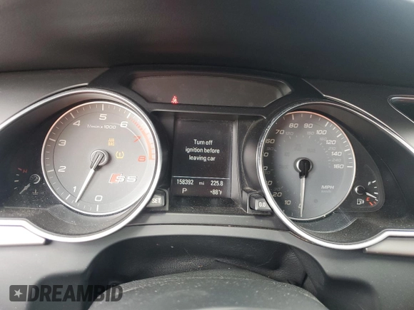 2014 Audi S5 Premium Plus z VIN WAUCGAFH4EN000456, wystawiony jako Copart lot #56907415 z przebiegiem 158 392 mil mil oraz Szkody całkowita. Historia ofert i sprzedaży dostępna na DreamBid. Obrazek 9.