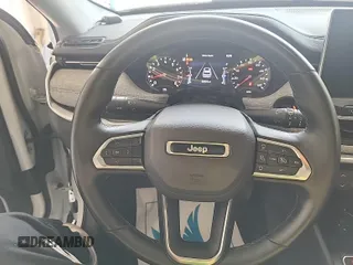 2022 Jeep Compass Latitude with VIN 3C4NJDBB3NT205928, listed as a IAAI auction lot 42832409 with 22,634 mi miles and . Bid and sale history available at DreamBid. Image 8.