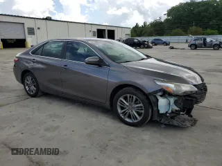 2017 Toyota Camry XLE z VIN 4T1BF1FK6HU389524, wystawiony jako Copart lot #56341345 z przebiegiem 156 516 mil mil oraz Czysty tytuł • Clean title. Historia ofert i sprzedaży dostępna na DreamBid. Obrazek 4.