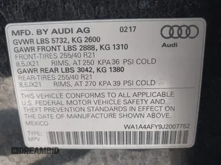 2018 Audi SQ5 Premium Plus z VIN WA1A4AFY9J2007752, wystawiony jako IAAI lot #42084396 z przebiegiem 90 443 mil mil oraz . Historia ofert i sprzedaży dostępna na DreamBid. Obrazek 9.