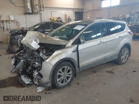 2017 Ford Escape SE z VIN 1FMCU0GD0HUC93439, wystawiony jako IAAI lot #41447523 z przebiegiem 94 776 mil mil oraz . Historia ofert i sprzedaży dostępna na DreamBid. Obrazek 17.