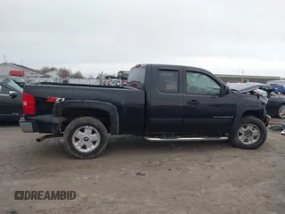 2007 Chevrolet Silverado 1500 LTZ with VIN 2GCEK19J371613312, listed as a IAAI auction lot 41932835 with 197,210 mi miles. Bid and sale history available at carsss.com. Image 13.