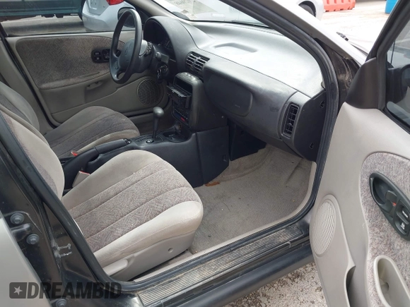 1997 Saturn SL with VIN 1G8ZK527XVZ257477, listed as a IAAI auction lot 42029648 with 114,371 mi miles and . Bid and sale history available at DreamBid. Image 5.