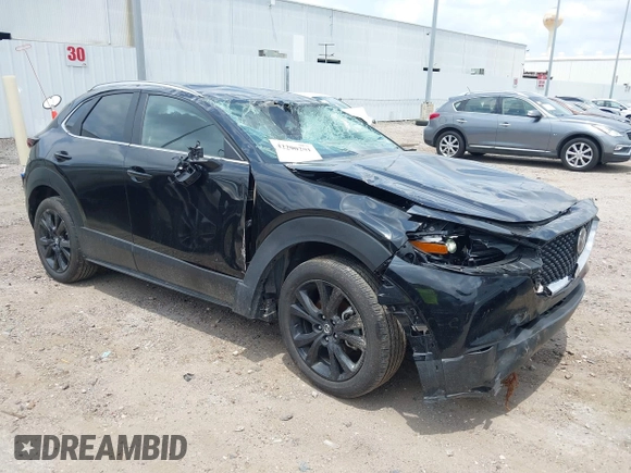 2024 Mazda CX-30 S Select Sport z VIN 3MVDMBBMXRM697784, wystawiony jako IAAI lot #42290201 z przebiegiem 17 040 mil mil oraz . Historia ofert i sprzedaży dostępna na DreamBid. Obrazek 1.