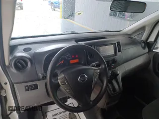 2020 Nissan NV200 S z VIN 3N6CM0KN8LK705164, wystawiony jako IAAI lot #42843874 z przebiegiem 112 160 mil mil oraz . Historia ofert i sprzedaży dostępna na DreamBid. Obrazek 21.