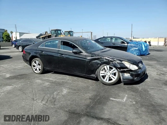 2010 Mercedes-Benz CLS 550 с VIN WDDDJ7CB6AA165122, выставлен на аукционе Copart как лот 62373705 с пробегом 64 147 миль миль и Списание • Salvage title. История ставок и продаж доступна на DreamBid. Изображение 13.