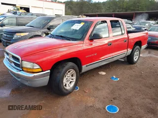 2001 Dodge Dakota Sport with VIN 1B7HL2AN71S275418, listed as a IAAI auction lot 41256157 with 252,468 mi miles. Bid and sale history available at carsss.com. Image 2.