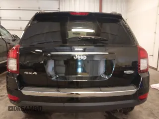 2015 Jeep Compass Latitude with VIN 1C4NJDEBXFD304409, listed as a IAAI auction lot 41629121 with 123,486 mi miles. Bid and sale history available at carsss.com. Image 17.