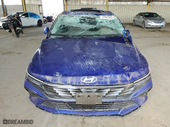 2025 Hyundai Elantra SEL Convenience with VIN KMHLS4DGXSU890309, listed as a Copart auction lot 51437925 with 3,738 mi miles and Non Repairable. Bid and sale history available at carsss.com. Image 5.
