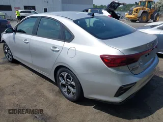 2021 Kia Forte LXS с VIN 3KPF24AD4ME331948, выставлен на аукционе IAAI как лот 42474846 с пробегом 101 922 миль миль и . История ставок и продаж доступна на DreamBid. Изображение 3.