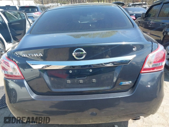 2013 Nissan Altima 2.5 S with VIN 1N4AL3AP8DC914998, listed as a IAAI auction lot 41839546 with 110,807 mi miles and . Bid and sale history available at carsss.com. Image 16.