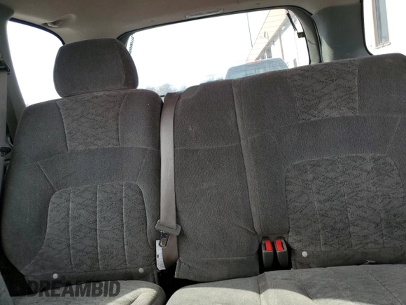 2004 GMC Envoy SLE with VIN 1GKDT13S742162704, listed as a Copart auction lot 47495815 with 259,725 mi miles and Clean Title. Bid and sale history available at carsss.com. Image 10.