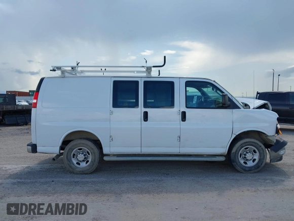 2021 Chevrolet Express Cargo with VIN 1GCWGAFP5M1258210, listed as a IAAI auction lot 42378121 with 50,438 mi miles and . Bid and sale history available at DreamBid. Image 13.