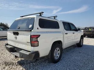 2024 Nissan Frontier S with VIN 1N6ED1EK8RN622935, listed as a Copart auction lot 44300905 with 30,325 mi miles and Salvage title. Bid and sale history available at DreamBid. Image 3.