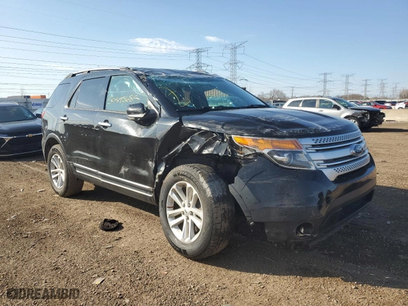 2014 Ford Explorer XLT with VIN 1FM5K8D80EGA26932, listed as a Copart auction lot 50895685 with 217,926 mi miles and Salvage Title. Bid and sale history available at carsss.com. Image 4.