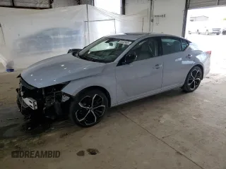 2023 Nissan Altima SR z VIN 1N4BL4CV9PN329135, wystawiony jako Copart lot #54492485 z przebiegiem 44 784 mil mil oraz Szkoda całkowita • Salvage title. Historia ofert i sprzedaży dostępna na DreamBid. Obrazek 1.