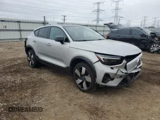 2023 Volvo C40 Recharge Pure Electric Ultimate with VIN YV4ED3GM6P2053530, listed as a Copart auction lot 83697154 with 20,068 mi miles and Salvage Title. Bid and sale history available at carsss.com. Image 4.