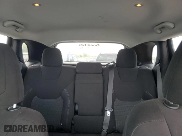 2019 Jeep Cherokee Latitude с VIN 1C4PJLCBXKD114772, выставлен на аукционе Copart как лот 54830985 с пробегом 105 976 миль миль и Списание • Salvage title. История ставок и продаж доступна на DreamBid. Изображение 10.