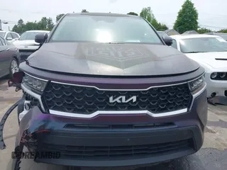 2022 Kia Sorento LX z VIN 5XYRG4LC9NG091772, wystawiony jako IAAI lot #42092771 z przebiegiem 6 753 mil mil oraz . Historia ofert i sprzedaży dostępna na DreamBid. Obrazek 12.
