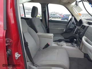 2008 Jeep Liberty Sport with VIN 1J8GN28K98W172790, listed as a IAAI auction lot 41983877 with 248,025 mi miles. Bid and sale history available at carsss.com. Image 5.